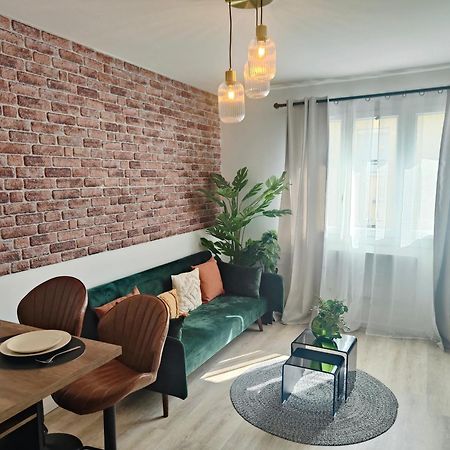 Doris 1 Apartment Châteaudun Екстериор снимка